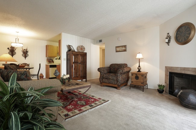 North Hill Park Apartments photo'