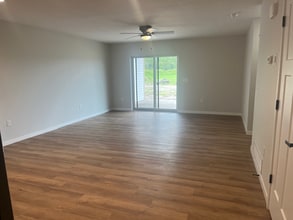 2229 N Highland Ave in New Ulm, MN - Building Photo - Building Photo