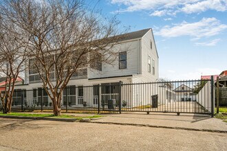 3324 S Saratoga St in New Orleans, LA - Building Photo - Building Photo