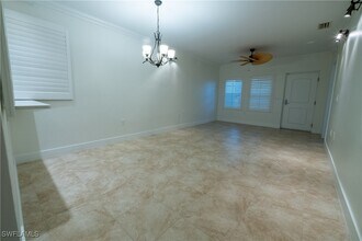 2110 W First St in Ft. Myers, FL - Building Photo - Building Photo