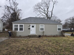 5244 N Bales Terrace in Kansas City, MO - Building Photo - Building Photo