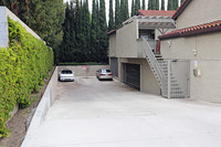 Las Brisas Estates Apartment Homes in Anaheim, CA - Building Photo - Building Photo