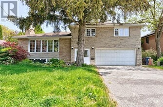 27 Heathview Ave in Toronto, ON - Building Photo - Building Photo