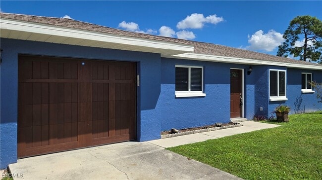 9069 Pomelo Rd W in Ft. Myers, FL - Building Photo - Building Photo