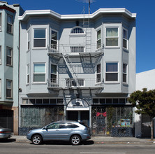 684-688 Guerrero St in San Francisco, CA - Foto de edificio - Building Photo