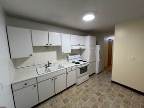 22 Ansel Ave in Akron, OH - Building Photo - Building Photo