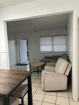 1239 Marseille Dr in Miami Beach, FL - Building Photo