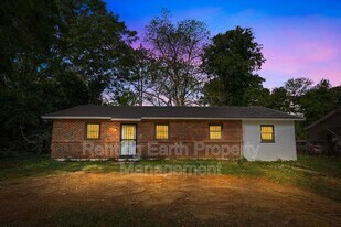 231 Park Manor Dr in Montgomery, AL - Building Photo