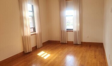 35-61-61 84th St in Queens, NY - Building Photo - Building Photo