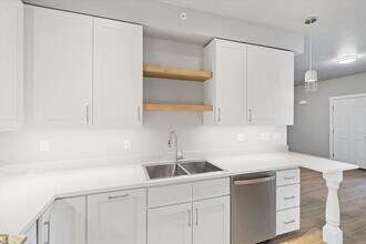 6201 Shiloh Ave in Whitefish, MT - Building Photo - Building Photo