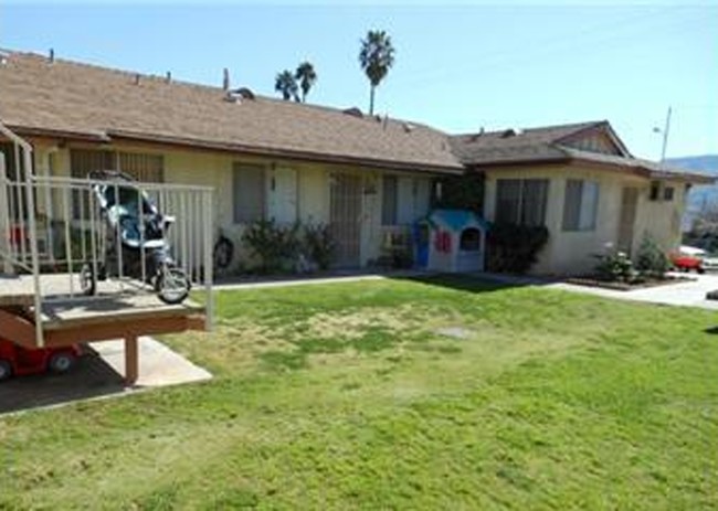 161-163 Sespe Ave in Fillmore, CA - Building Photo - Building Photo