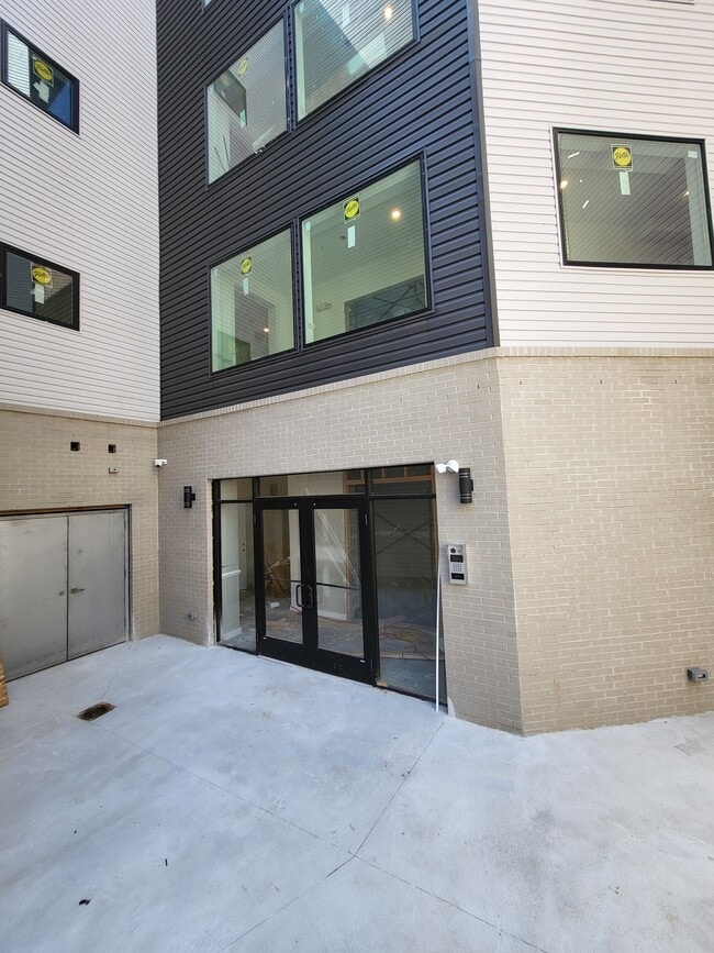 1617 Ridge Ave, Unit C photo'
