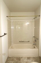 1715 Breckenridge Dr, Unit 1715 Brecken Ridge in Branchburg, NJ - Building Photo - Building Photo