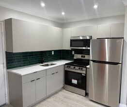 Las Palmas Senior Living in Hialeah, FL - Foto de edificio - Building Photo