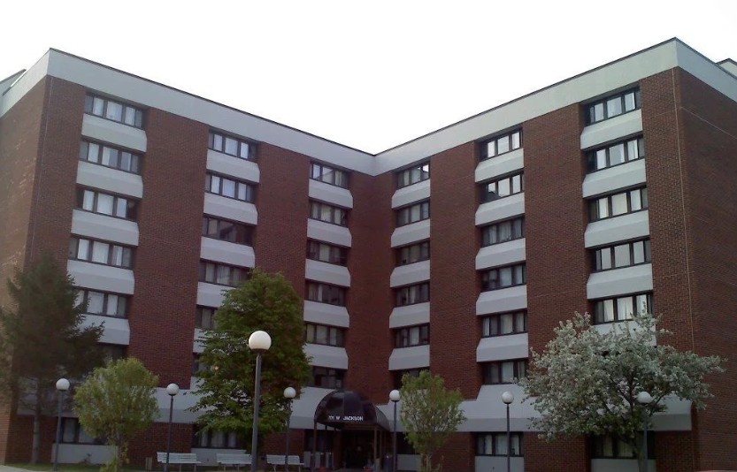 Gillespie Towers in Muncie, IN - Building Photo