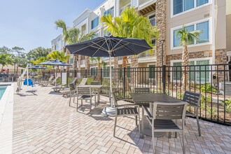 Sandpiper Glen 62+ Apartments in Orlando, FL - Building Photo - Building Photo