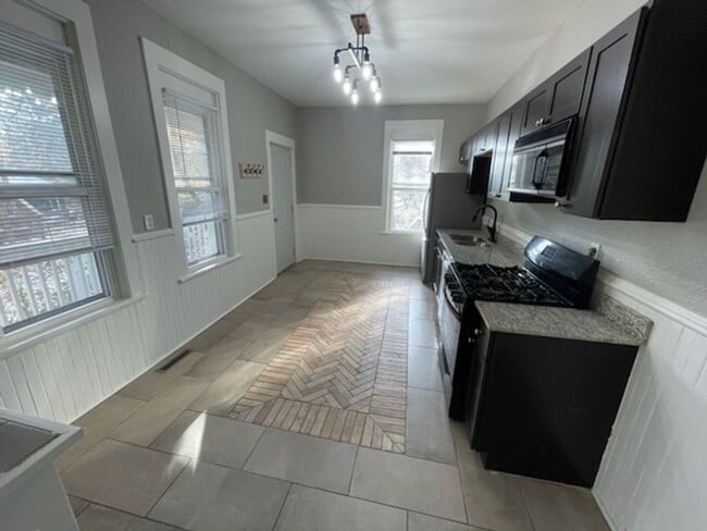 1648 Bush Ave in St. Paul, MN - Building Photo - Building Photo