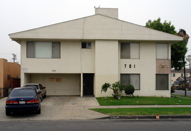 701 S Osage Ave in Inglewood, CA - Building Photo - Building Photo