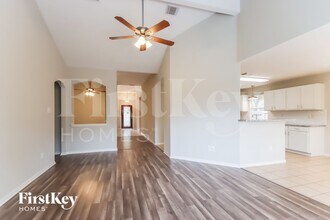 16310 Great Forest Ct in Humble, TX - Foto de edificio - Building Photo