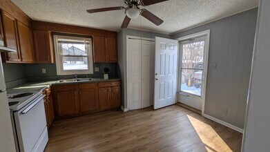 2068 Annandale Ct, Unit Duplex in Harrisonburg, VA - Foto de edificio - Building Photo