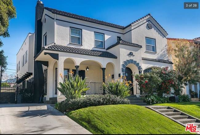 property at 216 S Orange Dr