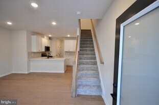 1305 Parker Blvd in West Windsor Township, NJ - Building Photo