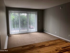 21 Wells St in Saratoga Springs, NY - Building Photo - Building Photo