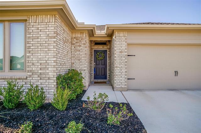 1448 Eagle Nest Dr in Azle, TX - Building Photo - Building Photo