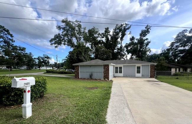 property at 2805 Villamore Ave