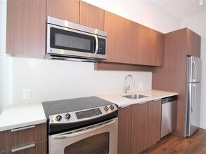 13308 CENTRAL  1707 in Surrey, BC - Building Photo - Building Photo