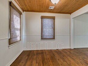 224 W Ercoupe Dr in Midwest City, OK - Building Photo - Building Photo