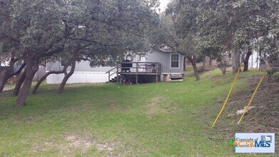 532 Grandview Bend in Canyon Lake, TX - Building Photo - Building Photo
