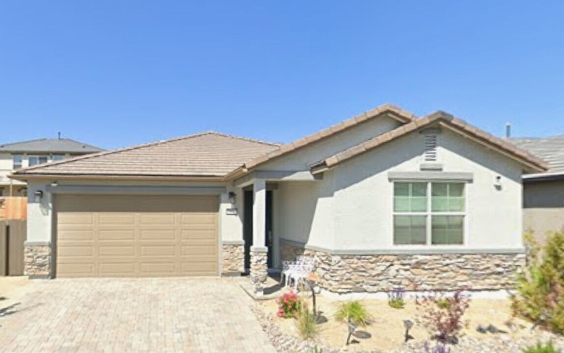 7591 Rambling Rdg Rd in Reno, NV - Building Photo