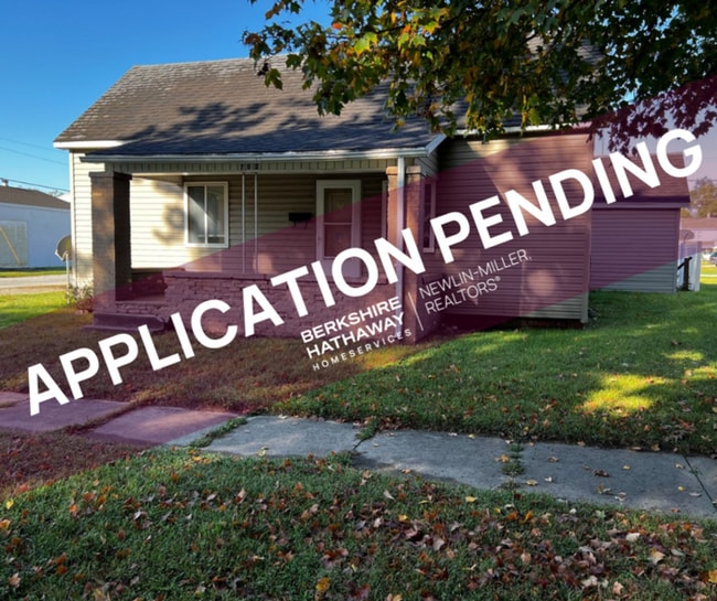 property at 702 N 8th St