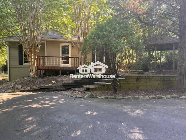 property at 203 Walthall Ave SE