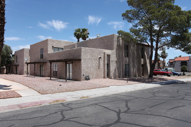 750 Palo Verde Cor in Las Vegas, NV - Building Photo - Building Photo