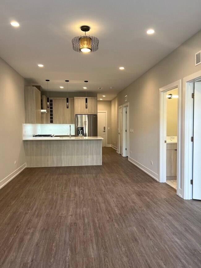 3244 N Lincoln Ave in Chicago, IL - Building Photo - Building Photo