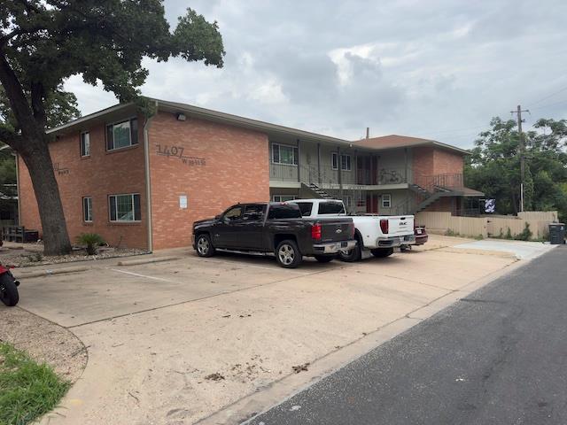 property at 1407 W 39th 1/2 St