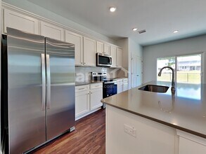 540 Plumeria Ln in Summerville, SC - Foto de edificio - Building Photo