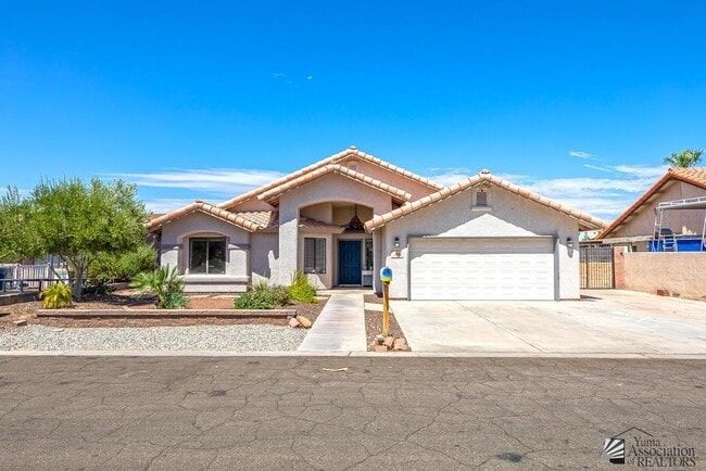 property at 10772 S Ave Primavera
