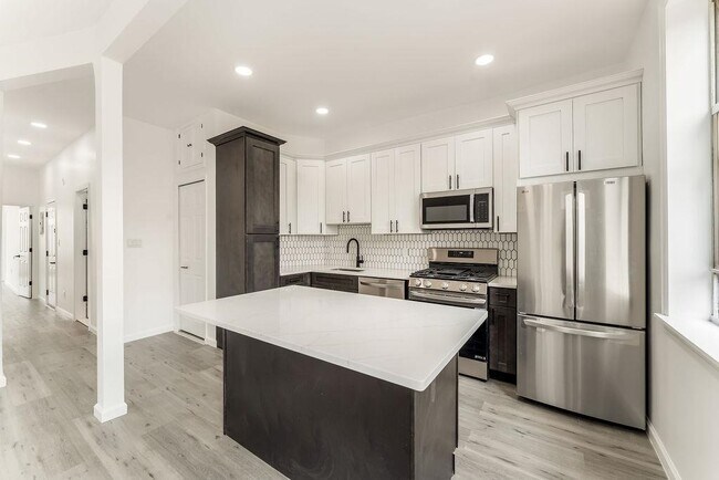 393 Baldwin Ave-Unit -2 in Jersey City, NJ - Building Photo - Building Photo