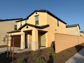 4026 N Brent Ave in Fresno, CA - Building Photo - Building Photo