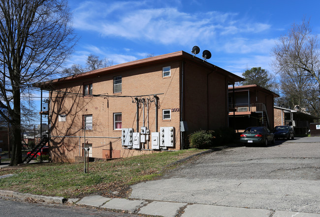 300 W Trinity Ave in Durham, NC - Building Photo - Building Photo