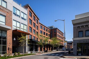 48 Bank St in Morristown, NJ - Building Photo