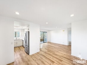 12270 Corte Sabio in San Diego, CA - Building Photo - Building Photo