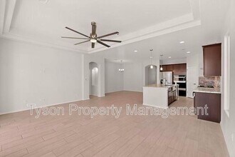 247 Needle Ave SW in Los Lunas, NM - Building Photo - Building Photo