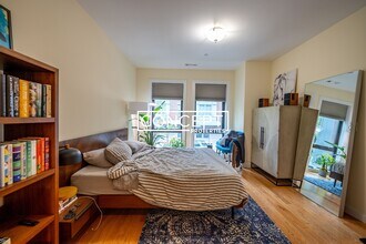 9 Miner St in Boston, MA - Foto de edificio - Building Photo