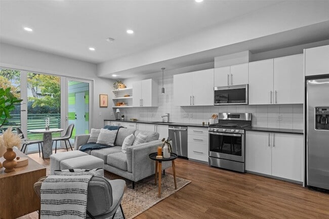 property at 4004 Banister Ln