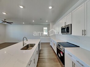 8086 Winterfell Peak Ave in Las Vegas, NV - Building Photo - Building Photo