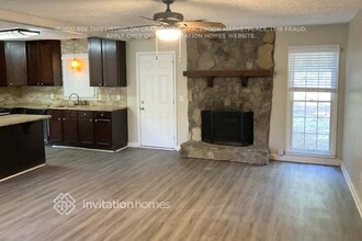 158 Little Brook Dr in Woodstock, GA - Foto de edificio - Building Photo